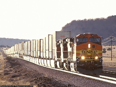 BNSF 4373 at W Seligman, AZ in March 2002.jpg